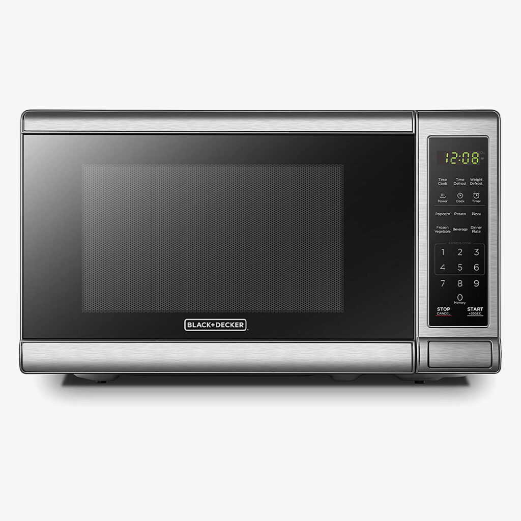 EM720CB7 Digital Microwave Oven by BLACKDECKER 1