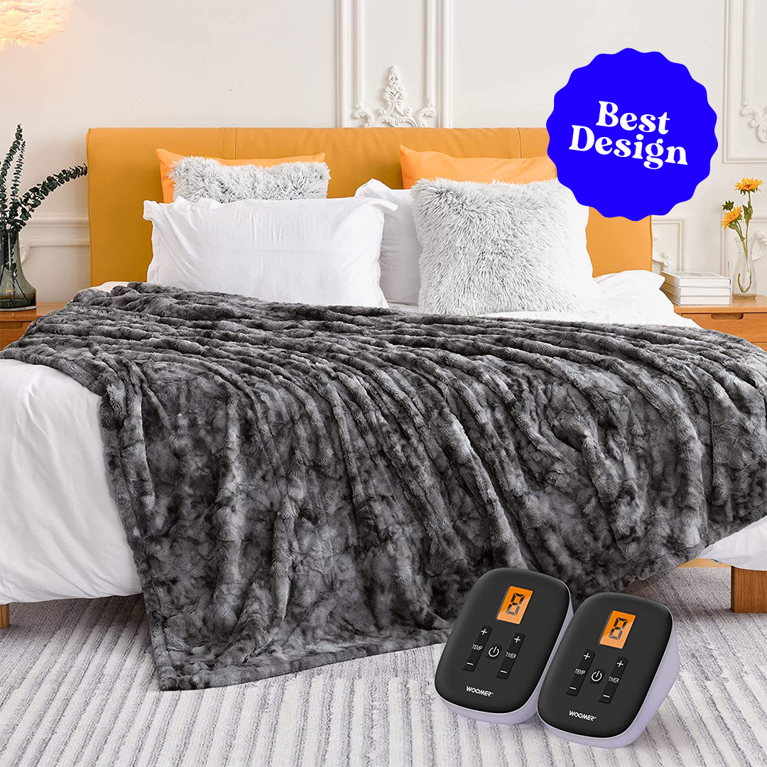 WOOMER Electric Fast Rechargeable Heated Blanket, Double Sided Luxurious Soft Faux Fur 