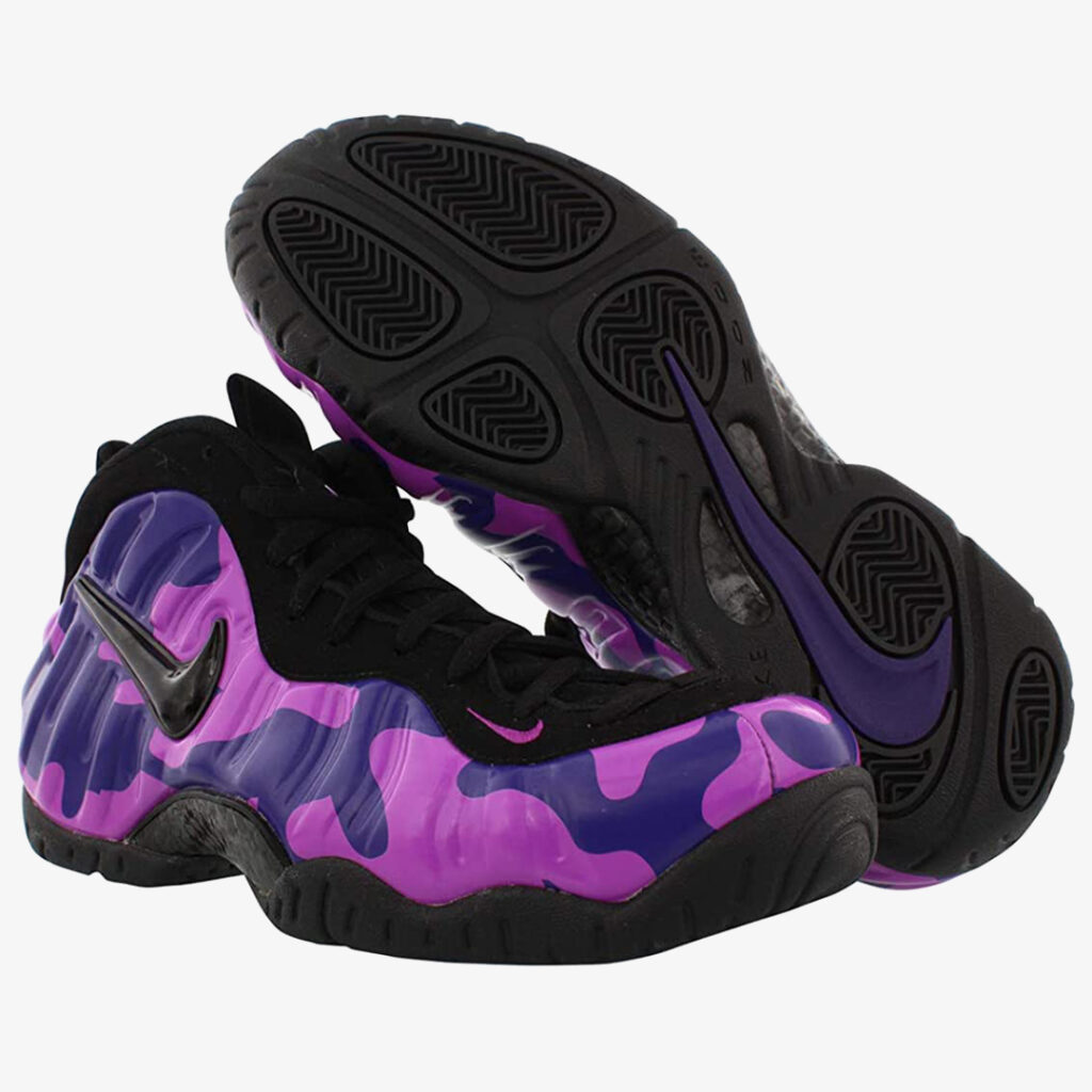 men's purple athletic shoes Nike Foamposite One Mens