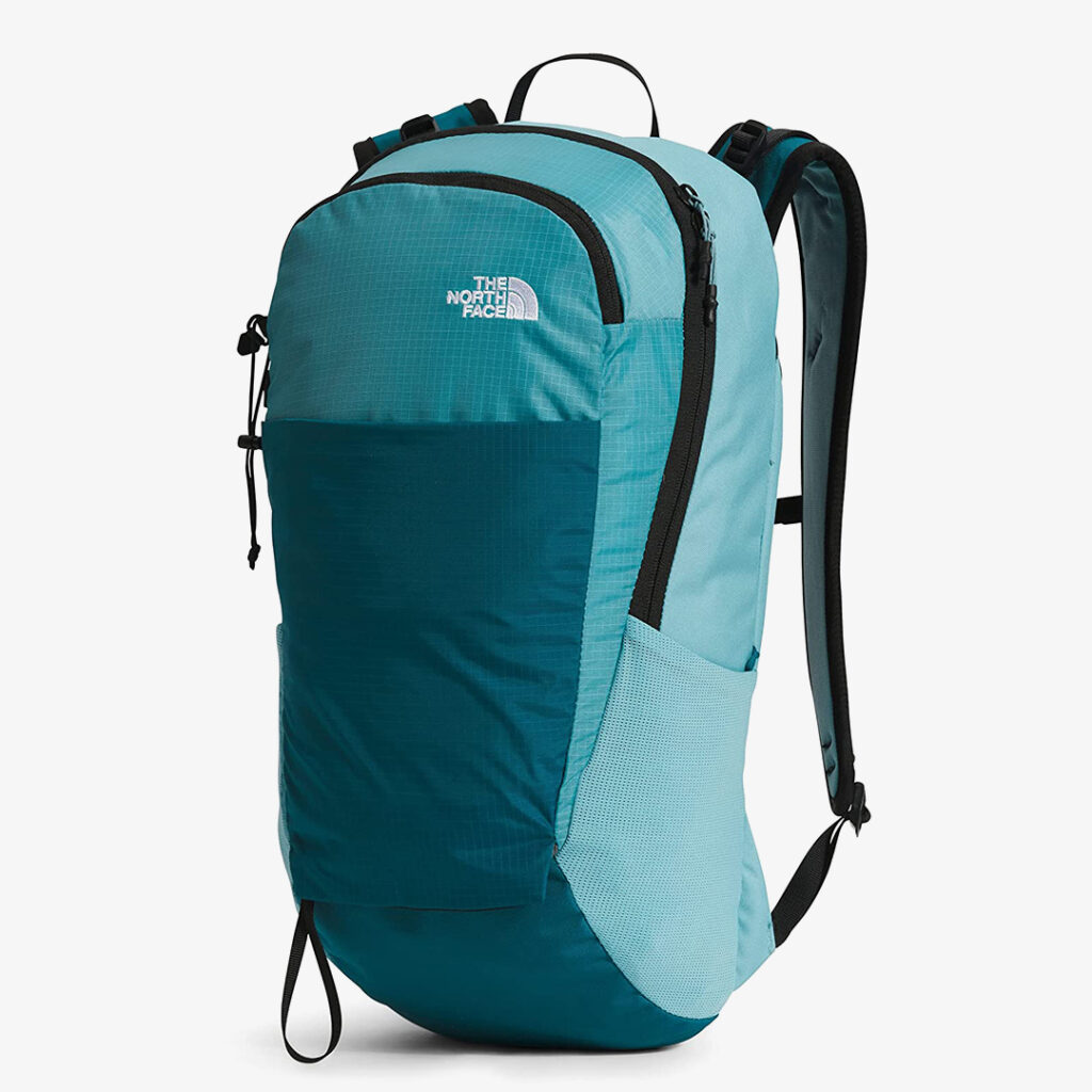 Minimalist Mountain Gear Bag : The North Face Basin Basin 24 Liter Daypack with Rain Cover
