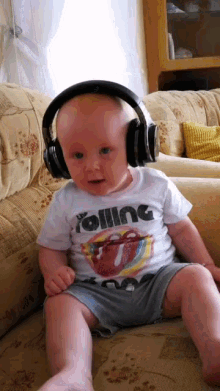 headphones listening to music